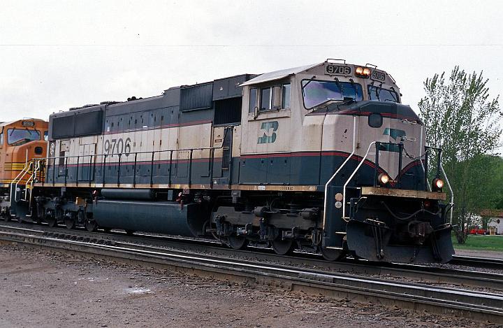 BN 9706 - SD70MAC.jpg